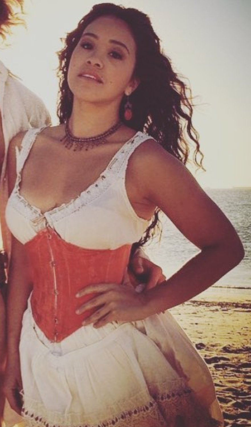 Gina Rodriguez #ZKn4VCpf