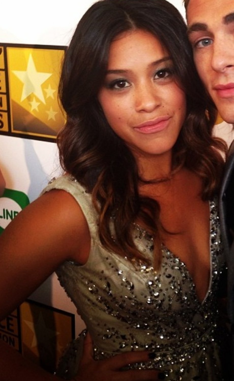 Gina Rodriguez #dTEEEhiC