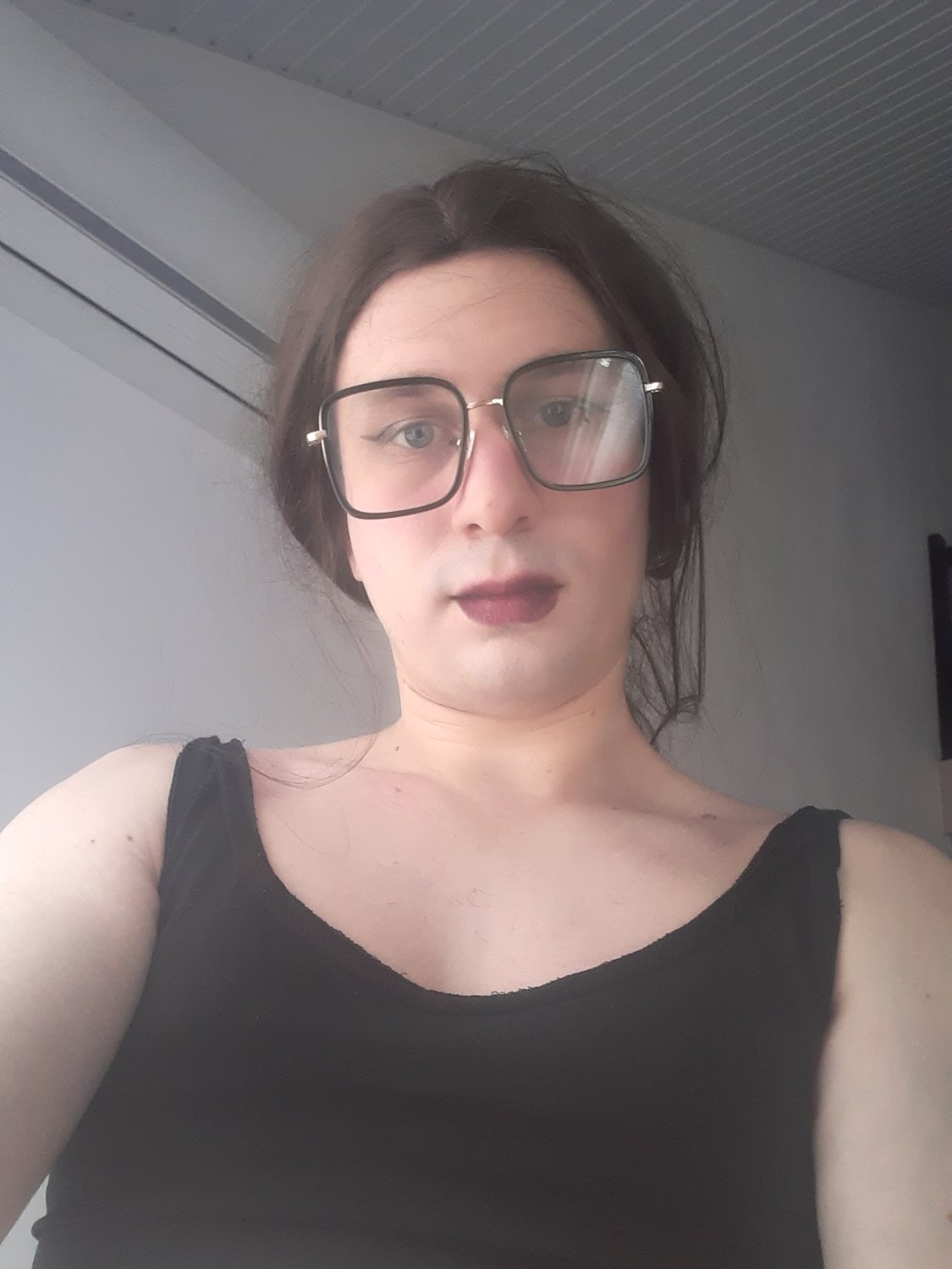 Cute nerdy french Sissy Hélène needs lots of Exposure #3GeHO5DY