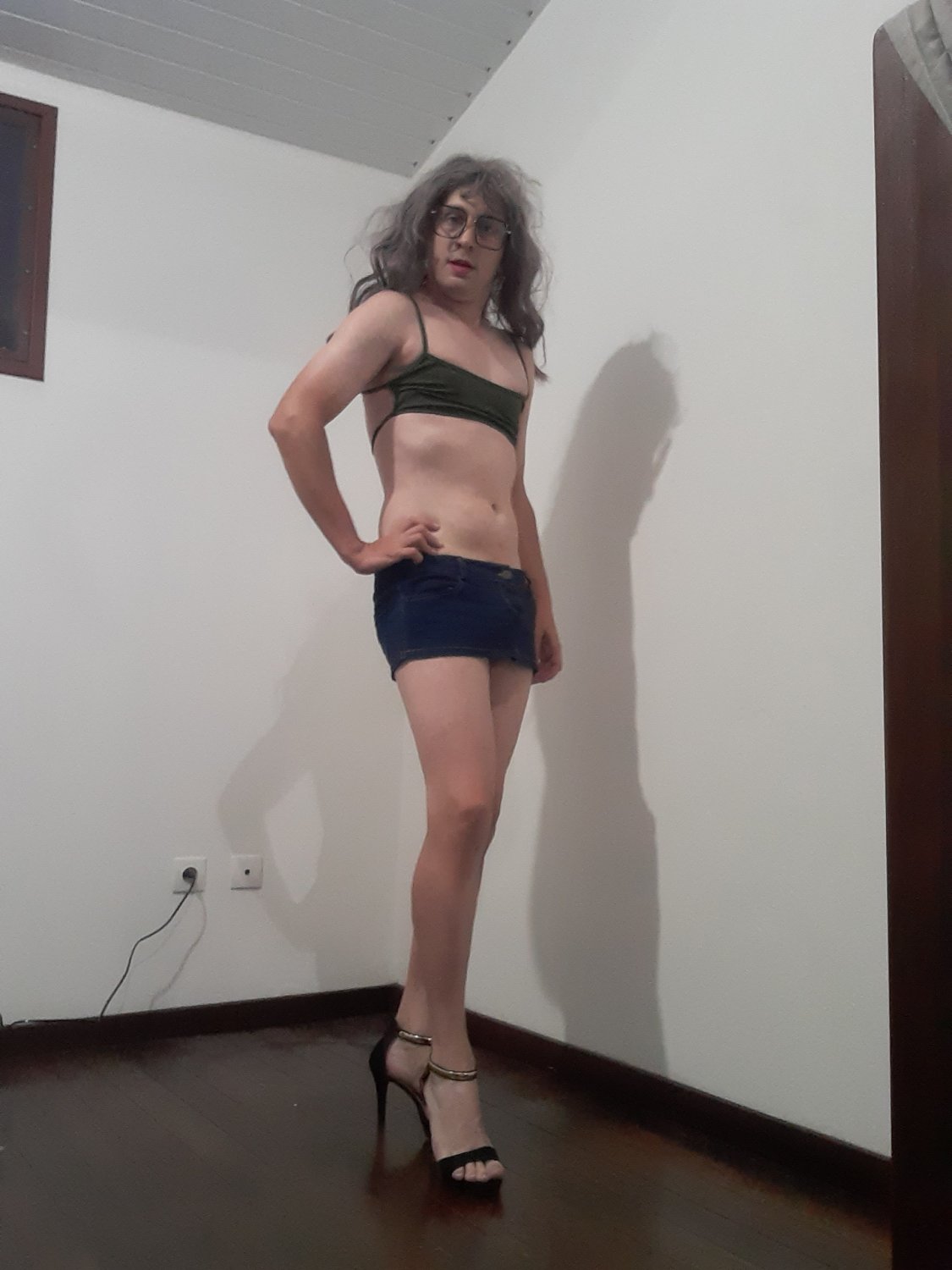 Cute nerdy french Sissy Hélène needs lots of Exposure #5wpKAkzk
